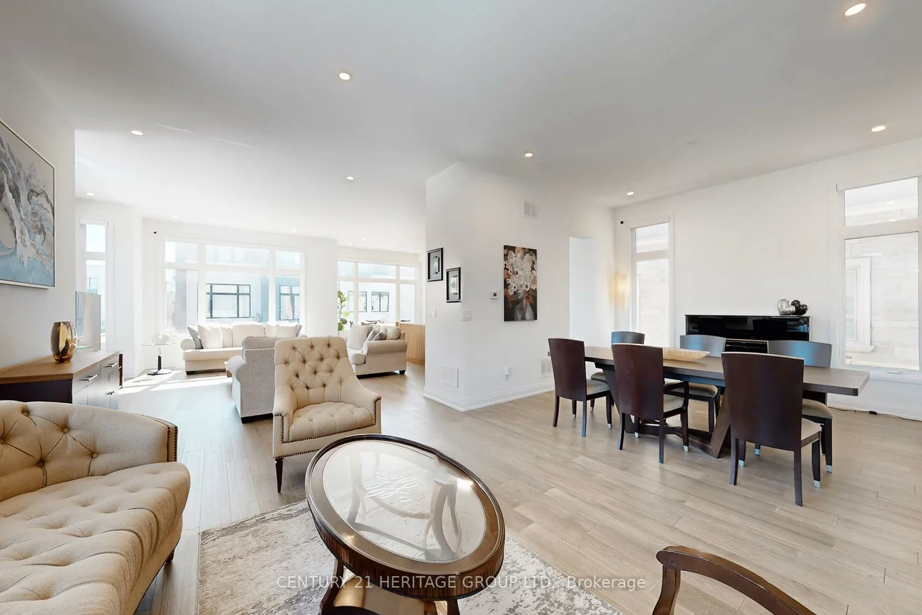 251, Oxford, Mill Pond, Richmond Hill