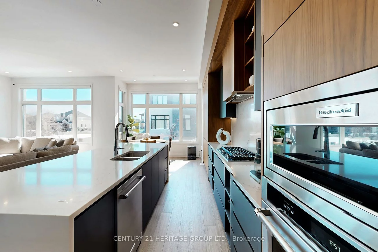 251, Oxford, Mill Pond, Richmond Hill