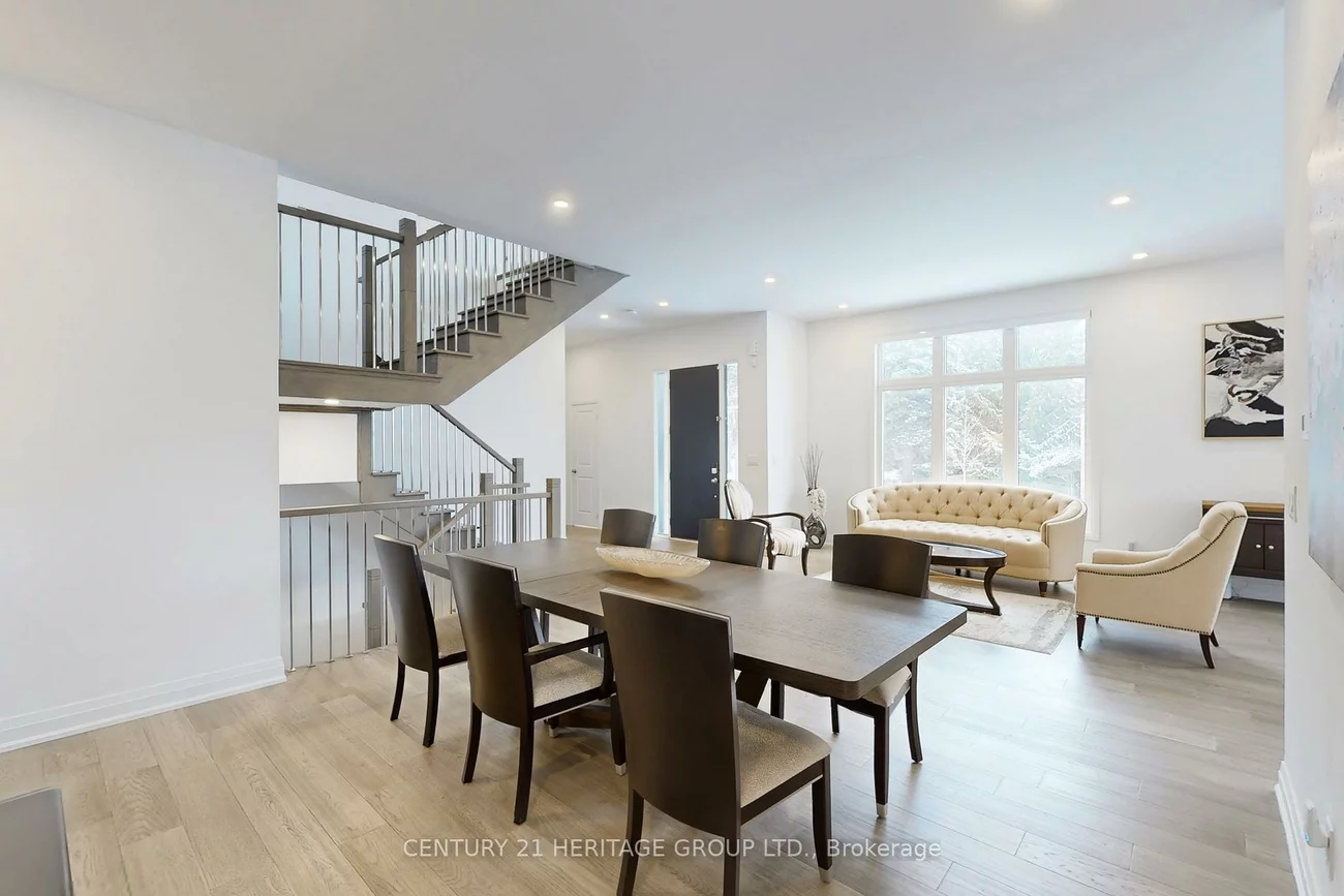 251, Oxford, Mill Pond, Richmond Hill