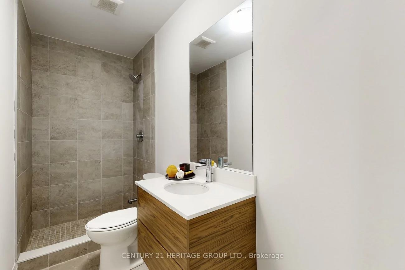 251, Oxford, Mill Pond, Richmond Hill