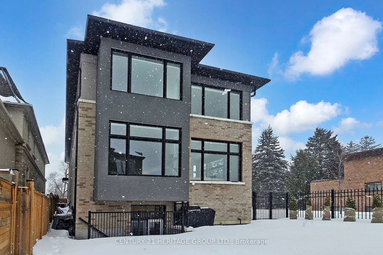 251, Oxford, Mill Pond, Richmond Hill