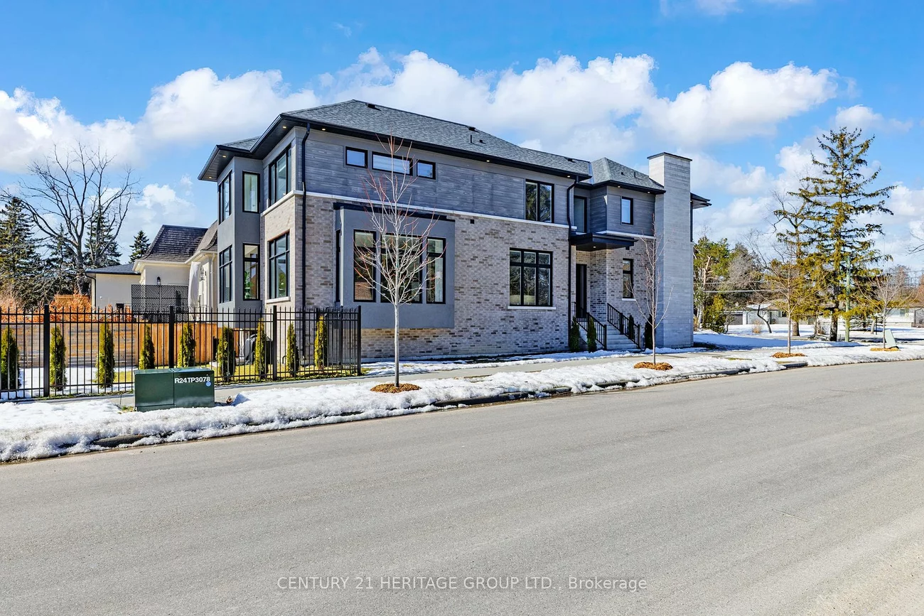 251, Oxford, Mill Pond, Richmond Hill