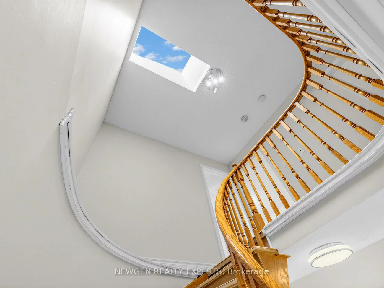 32, Bilbermar, Devonsleigh, Richmond Hill