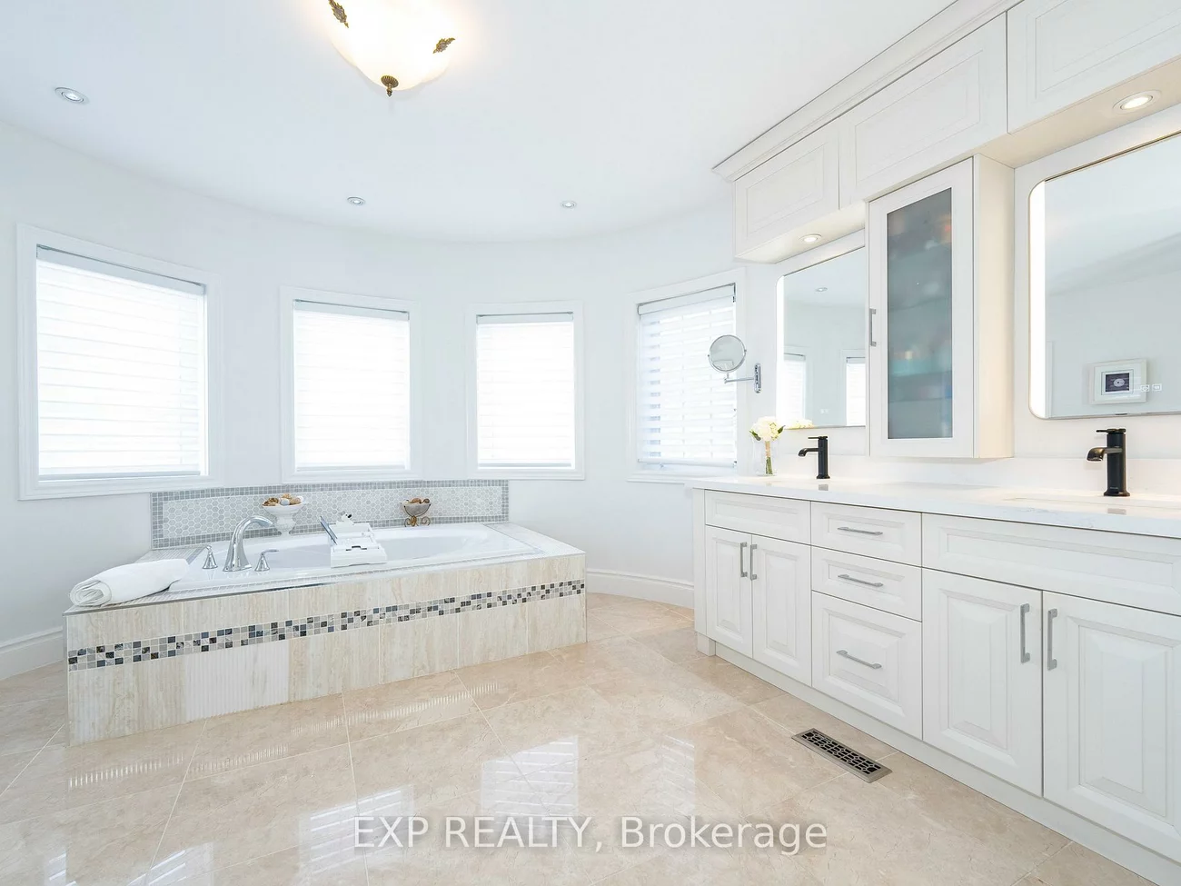 249, Boake, Bayview Hill, Richmond Hill