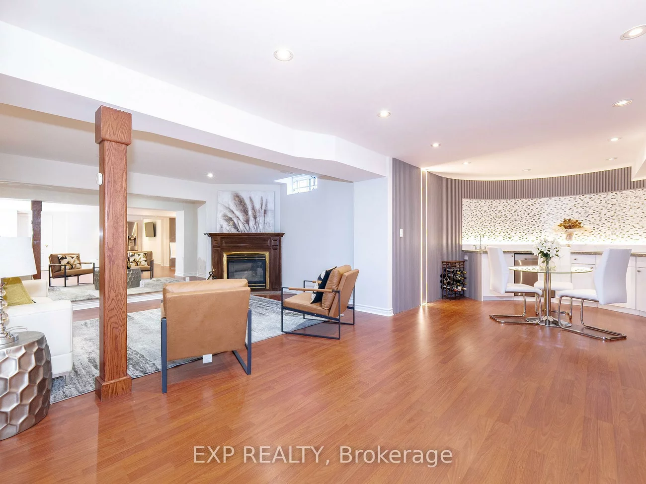 249, Boake, Bayview Hill, Richmond Hill