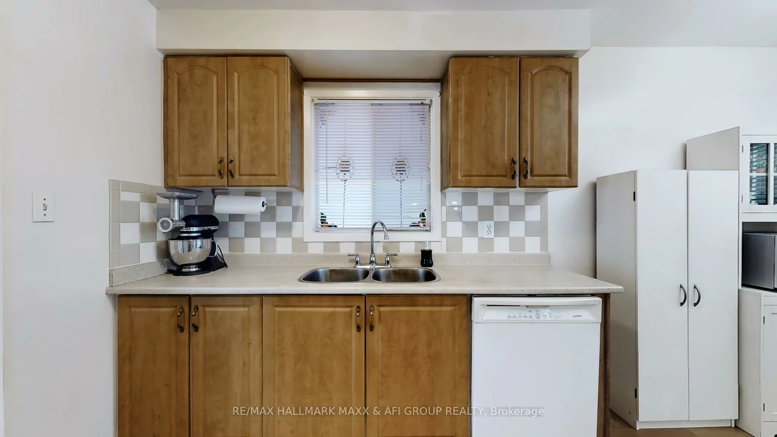 13, Don Head Village, North Richvale, Richmond Hill