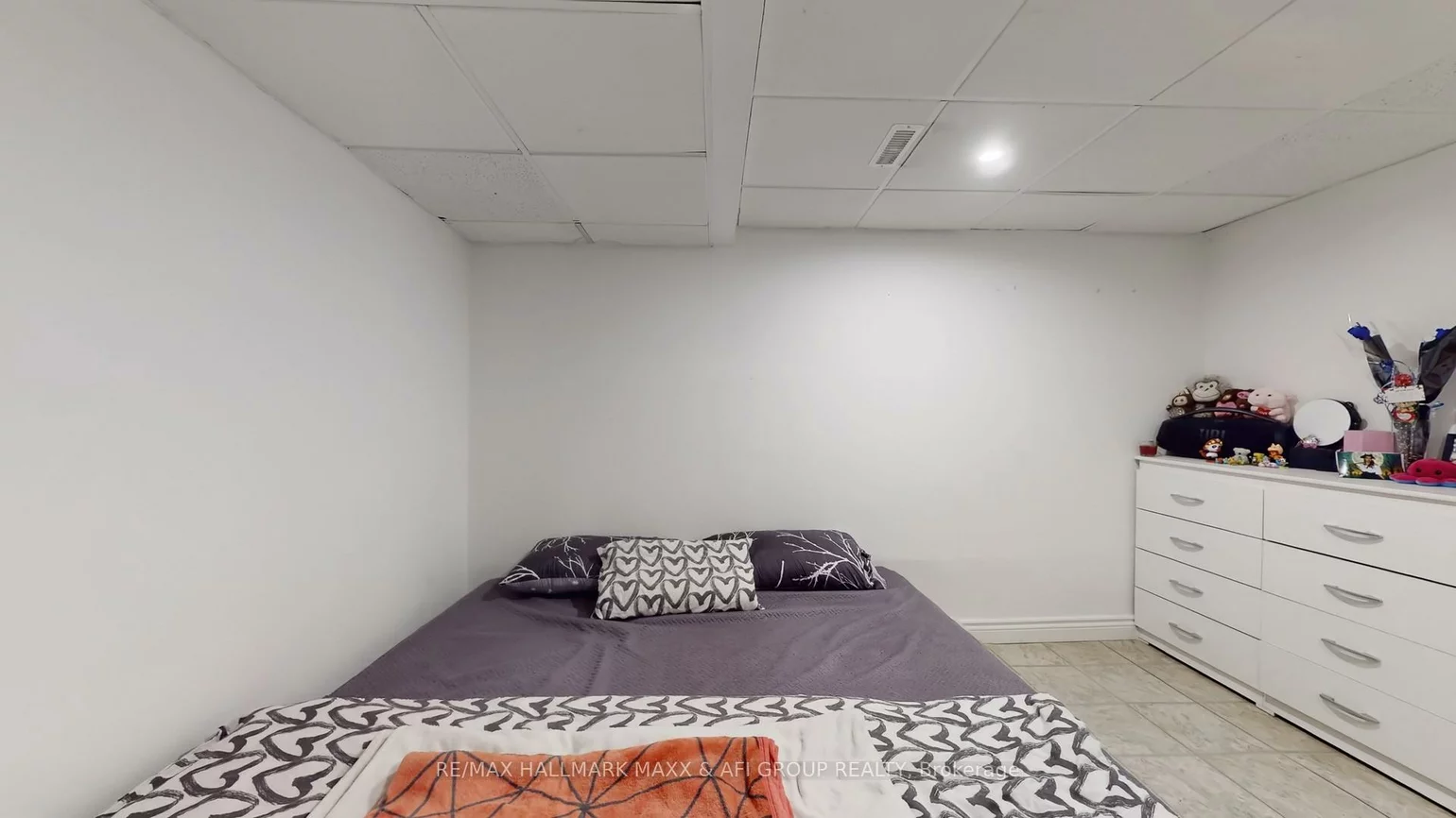 13, Don Head Village, North Richvale, Richmond Hill