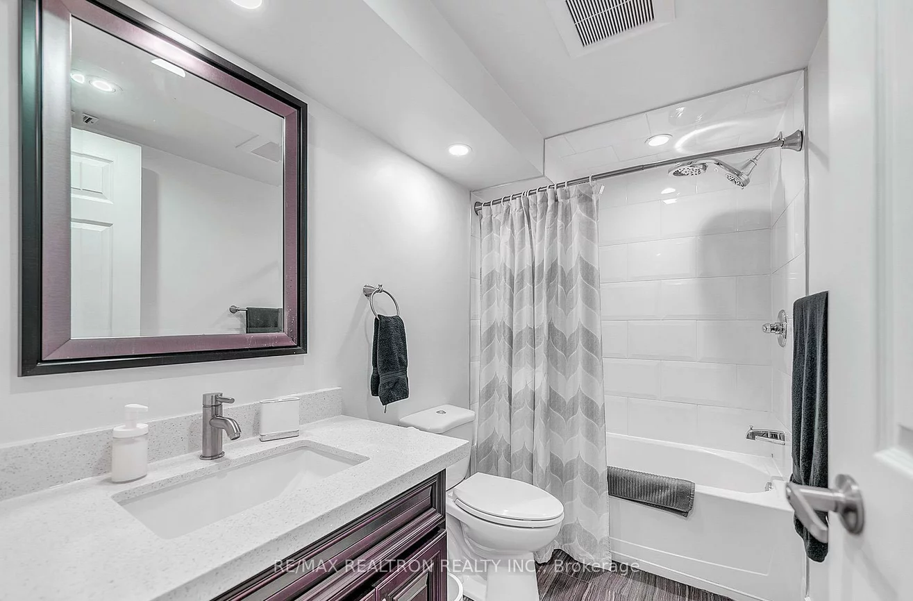 245, Elmwood, Harding, Richmond Hill