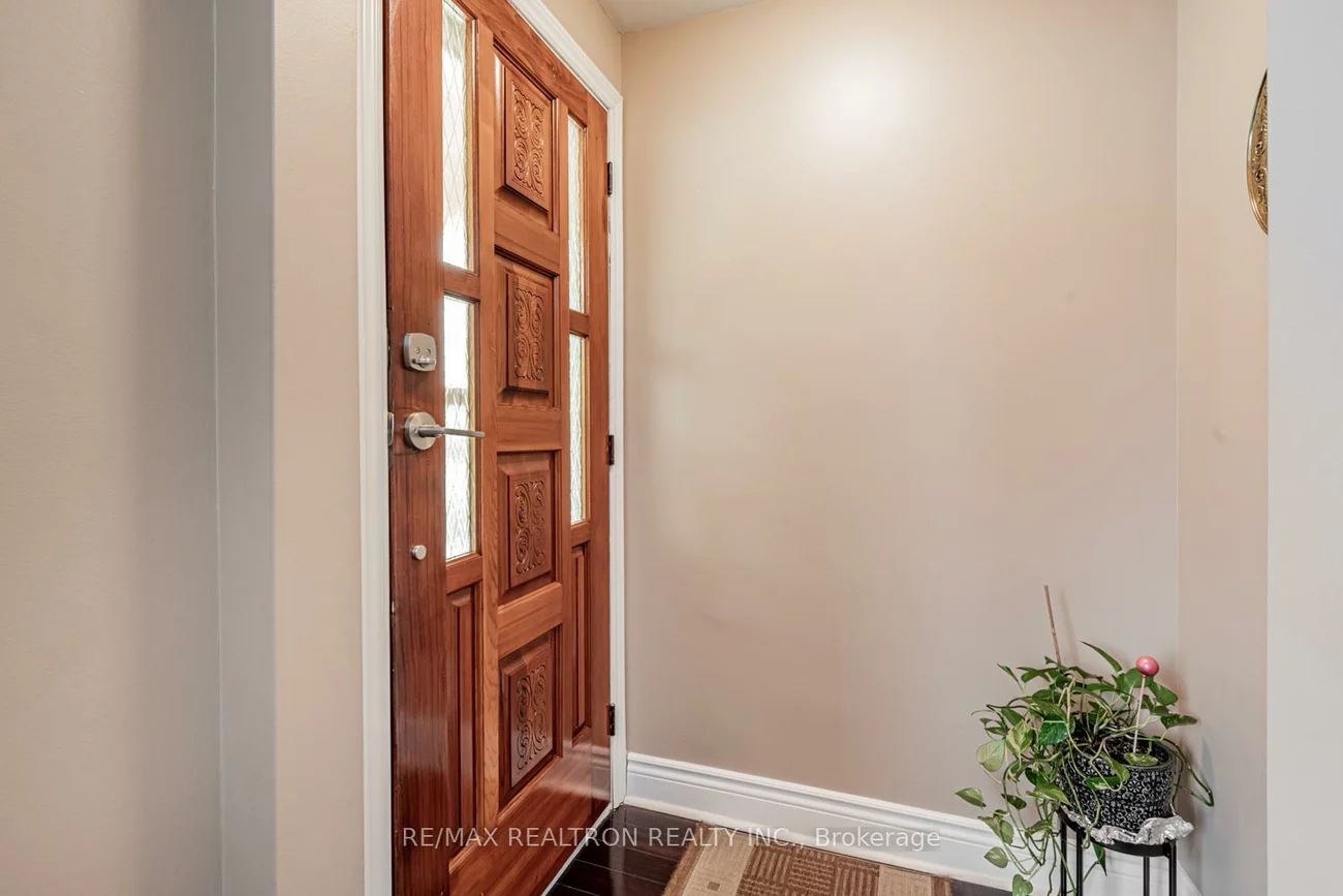 245, Elmwood, Harding, Richmond Hill