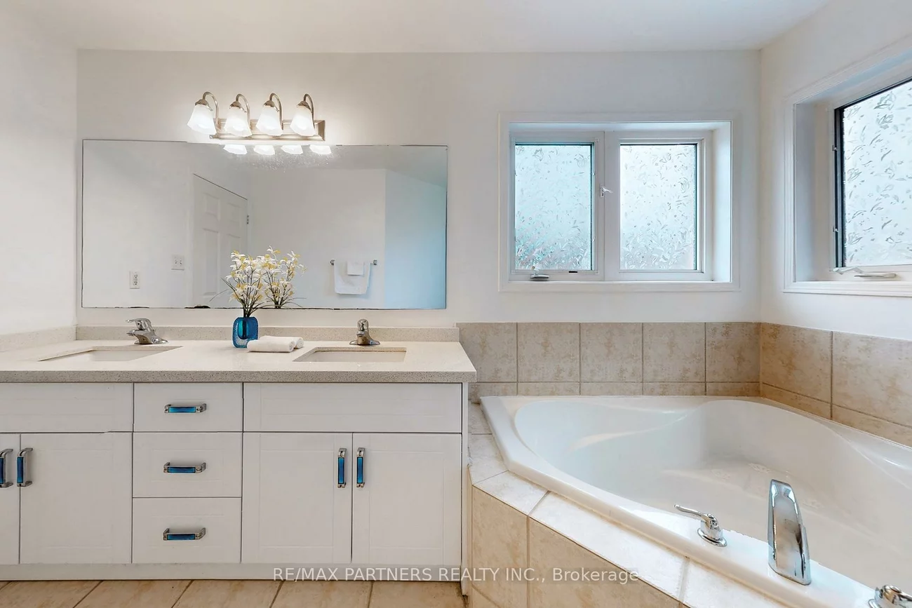 79, Carnoustie, Jefferson, Richmond Hill