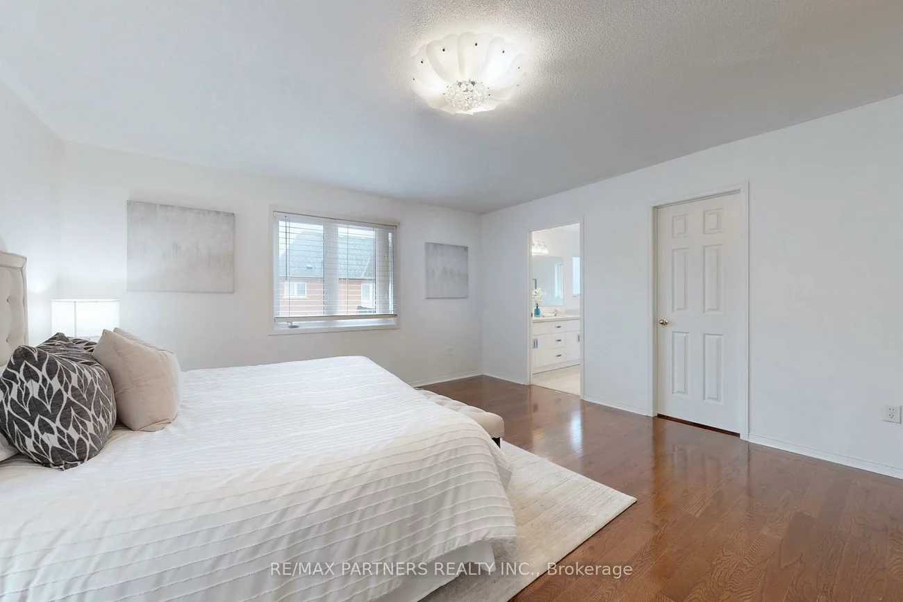 79, Carnoustie, Jefferson, Richmond Hill