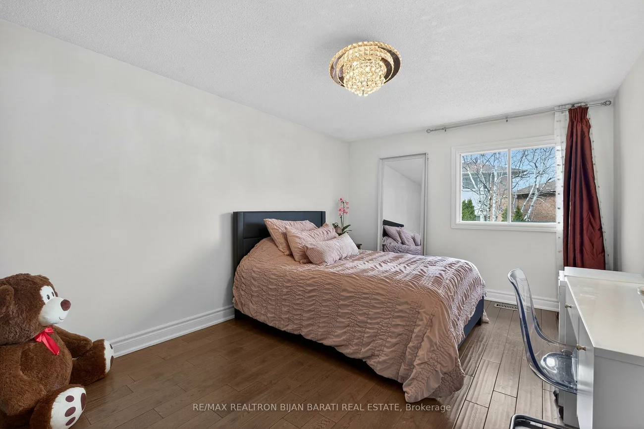 92, Weldrick, Harding, Richmond Hill