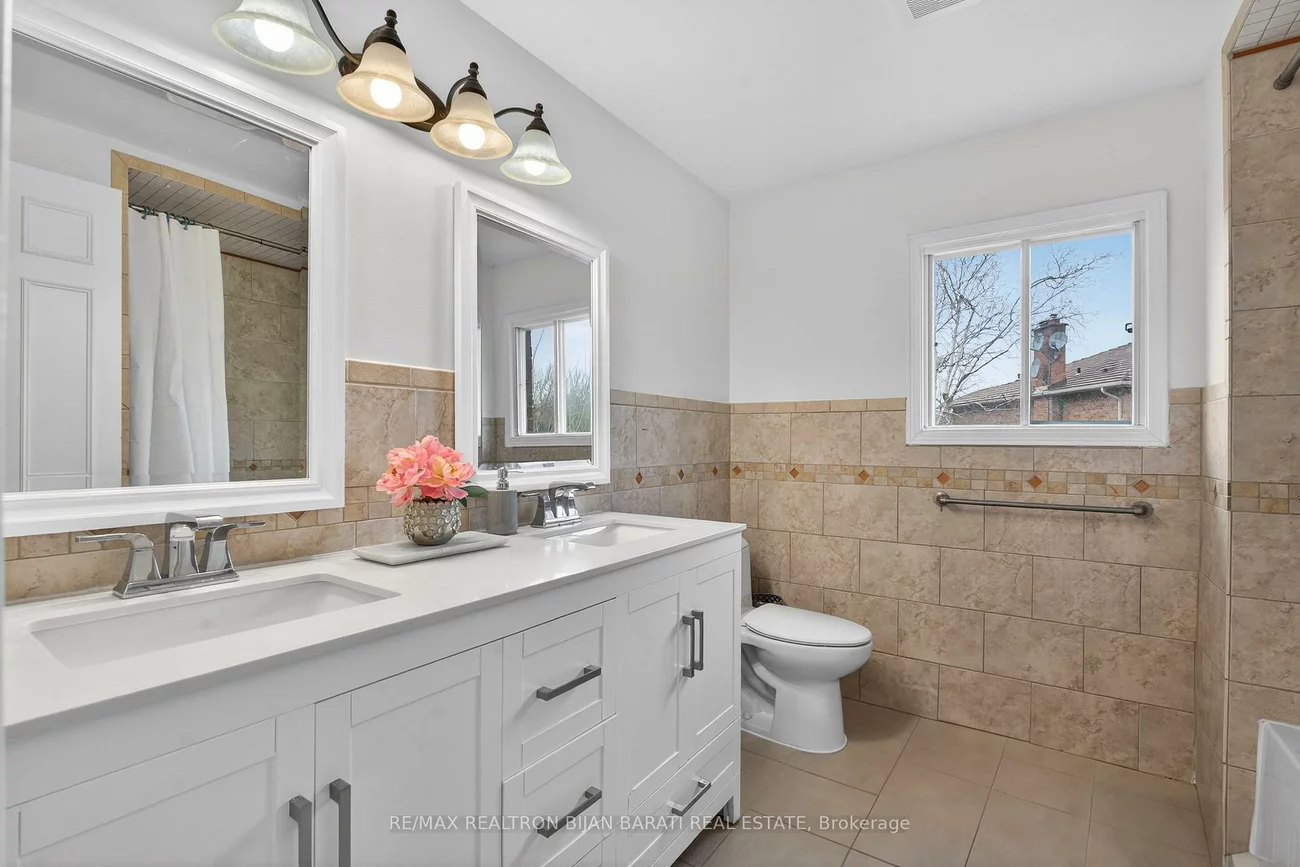 92, Weldrick, Harding, Richmond Hill