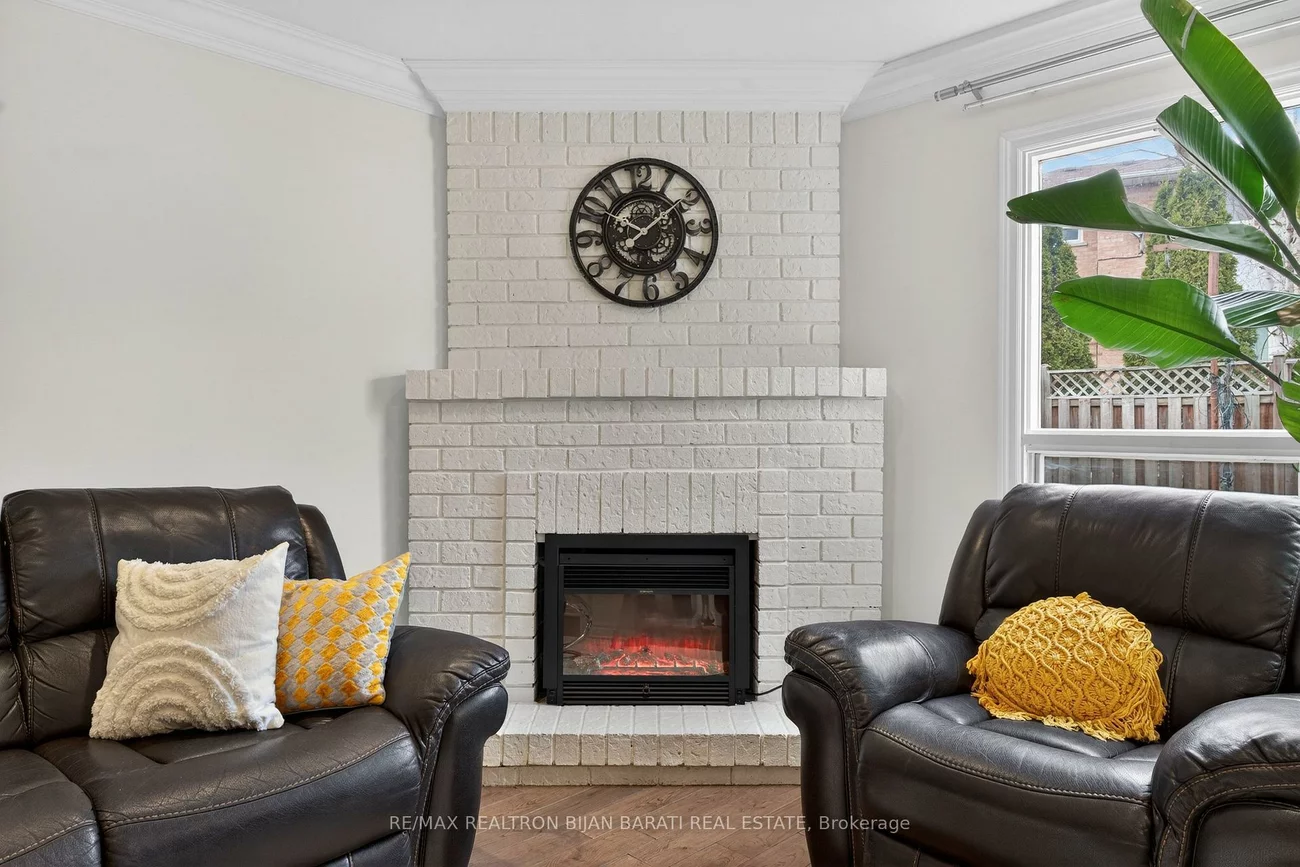 92, Weldrick, Harding, Richmond Hill