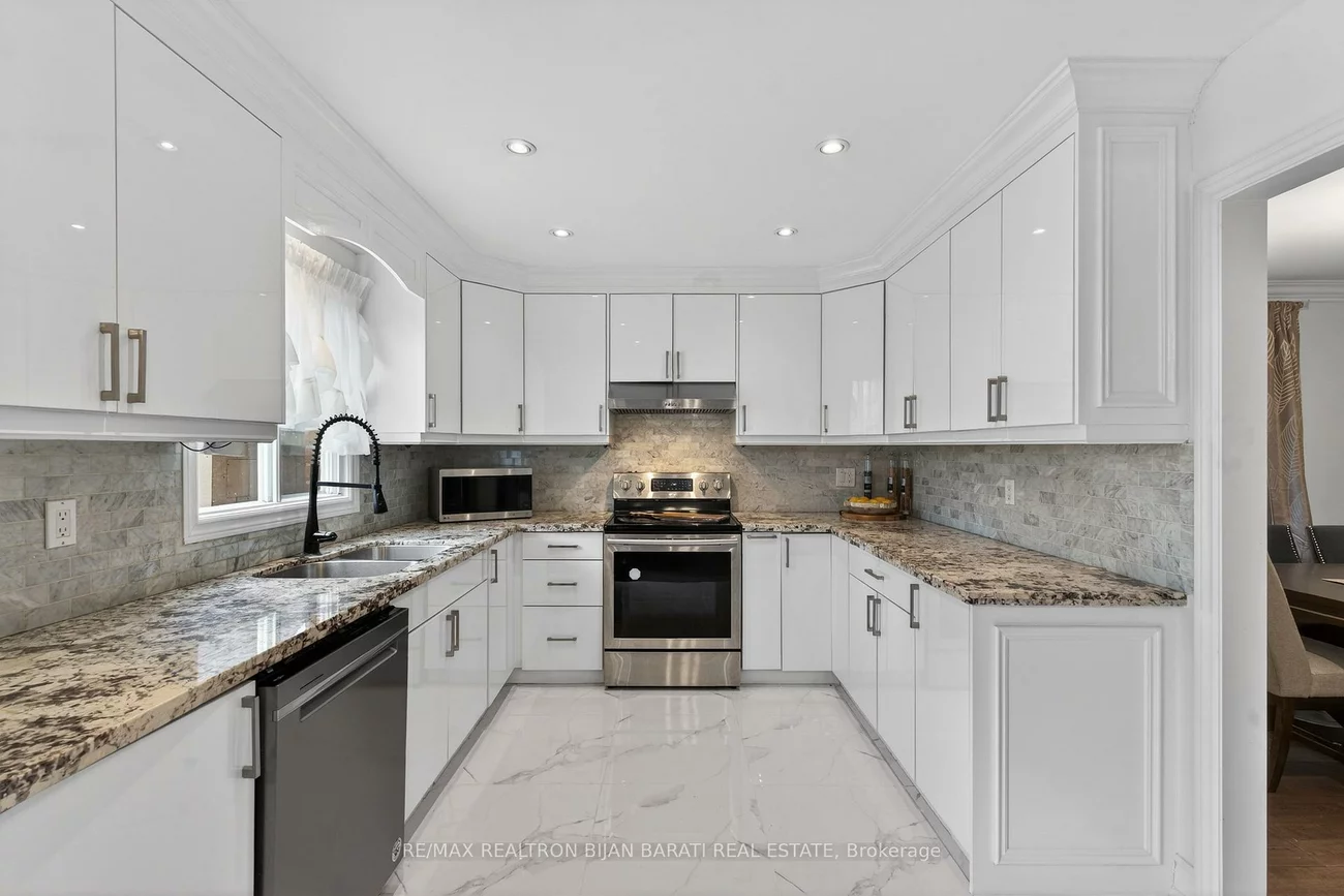 92, Weldrick, Harding, Richmond Hill