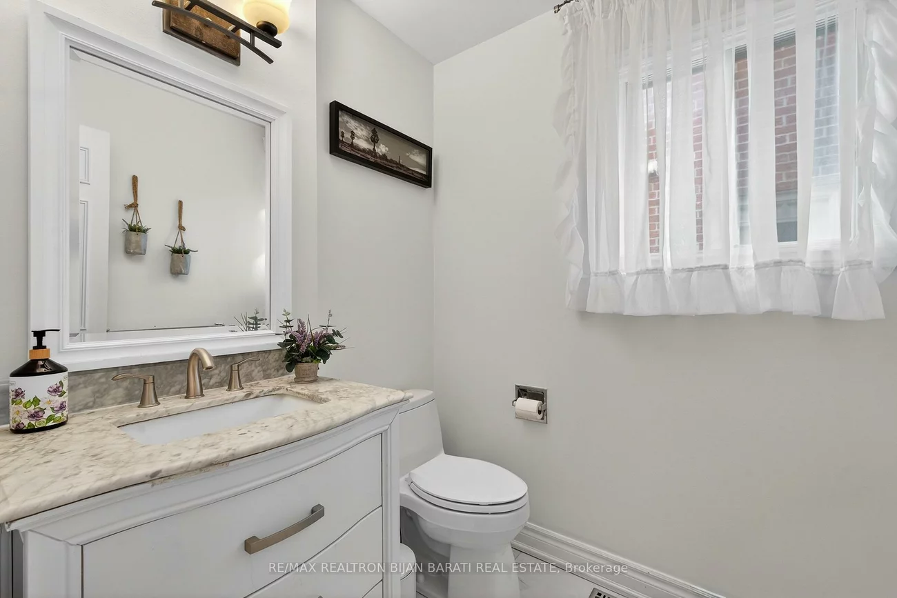 92, Weldrick, Harding, Richmond Hill