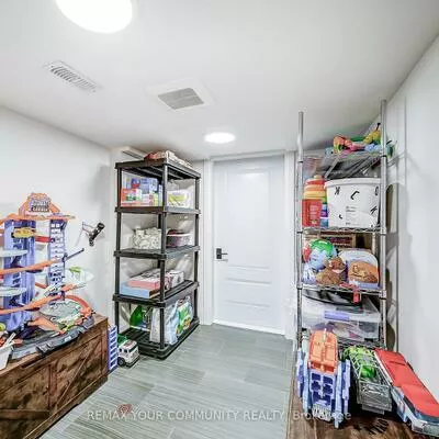 116, Lucas, Mill Pond, Richmond Hill