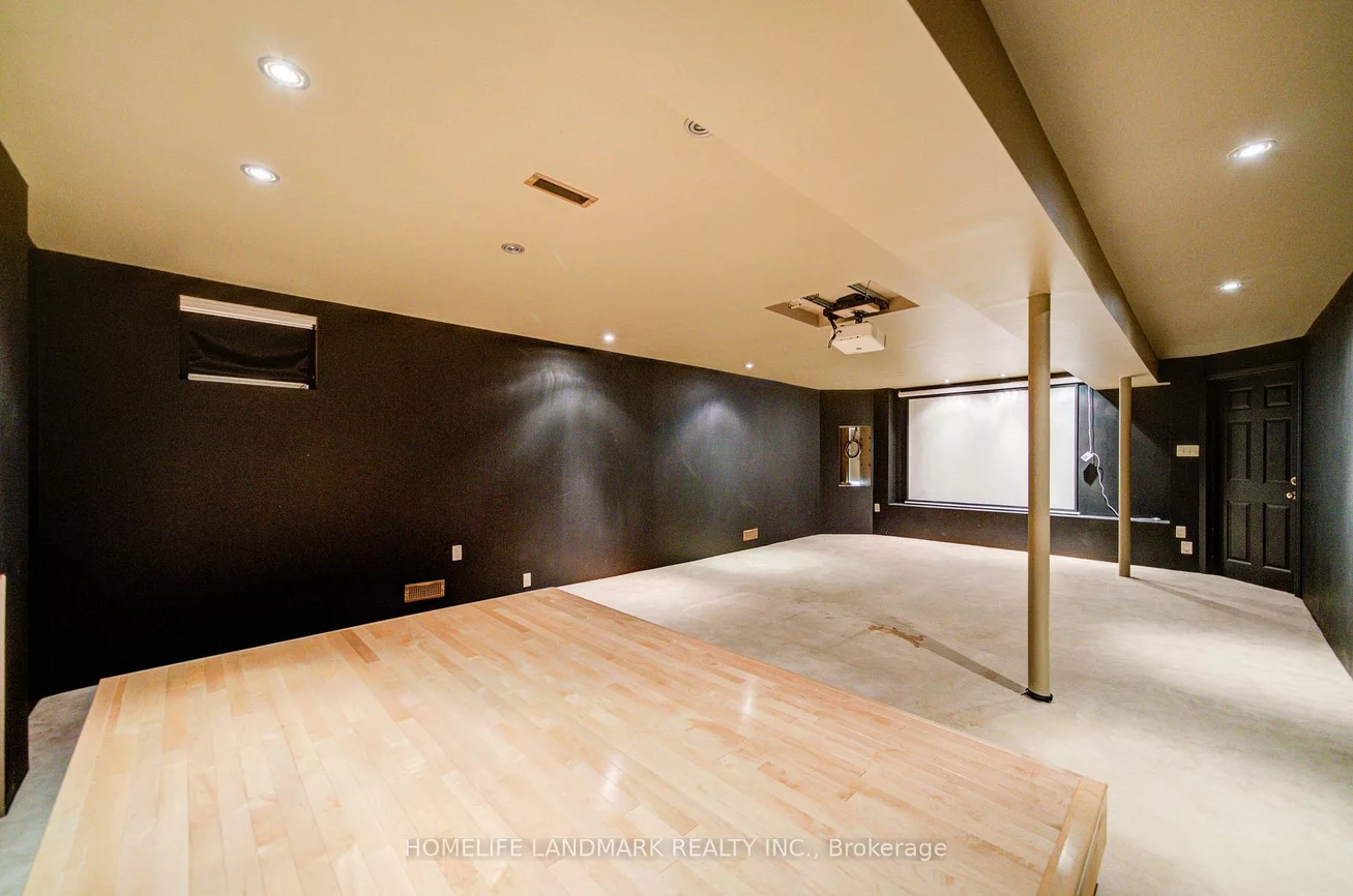 111, Theobalds, Mill Pond, Richmond Hill