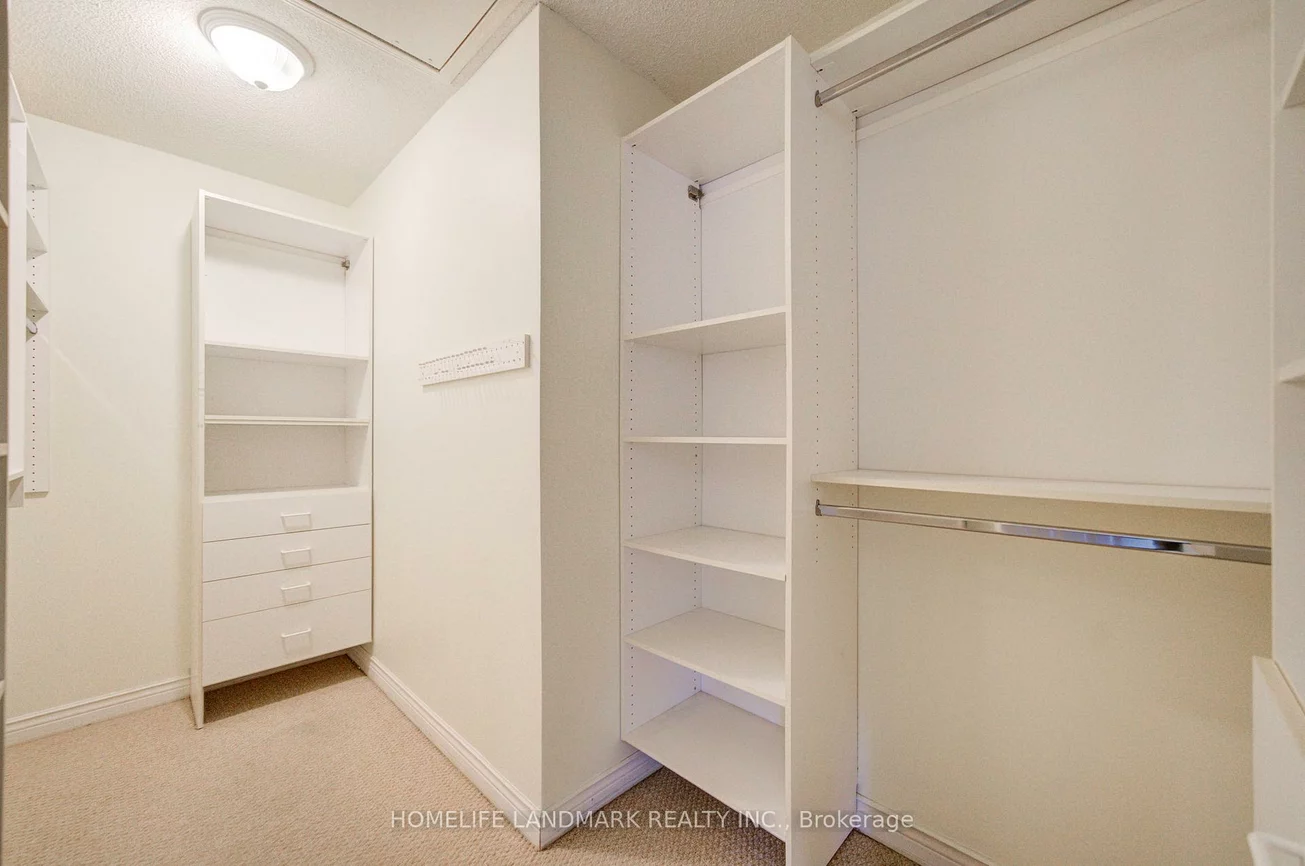 111, Theobalds, Mill Pond, Richmond Hill