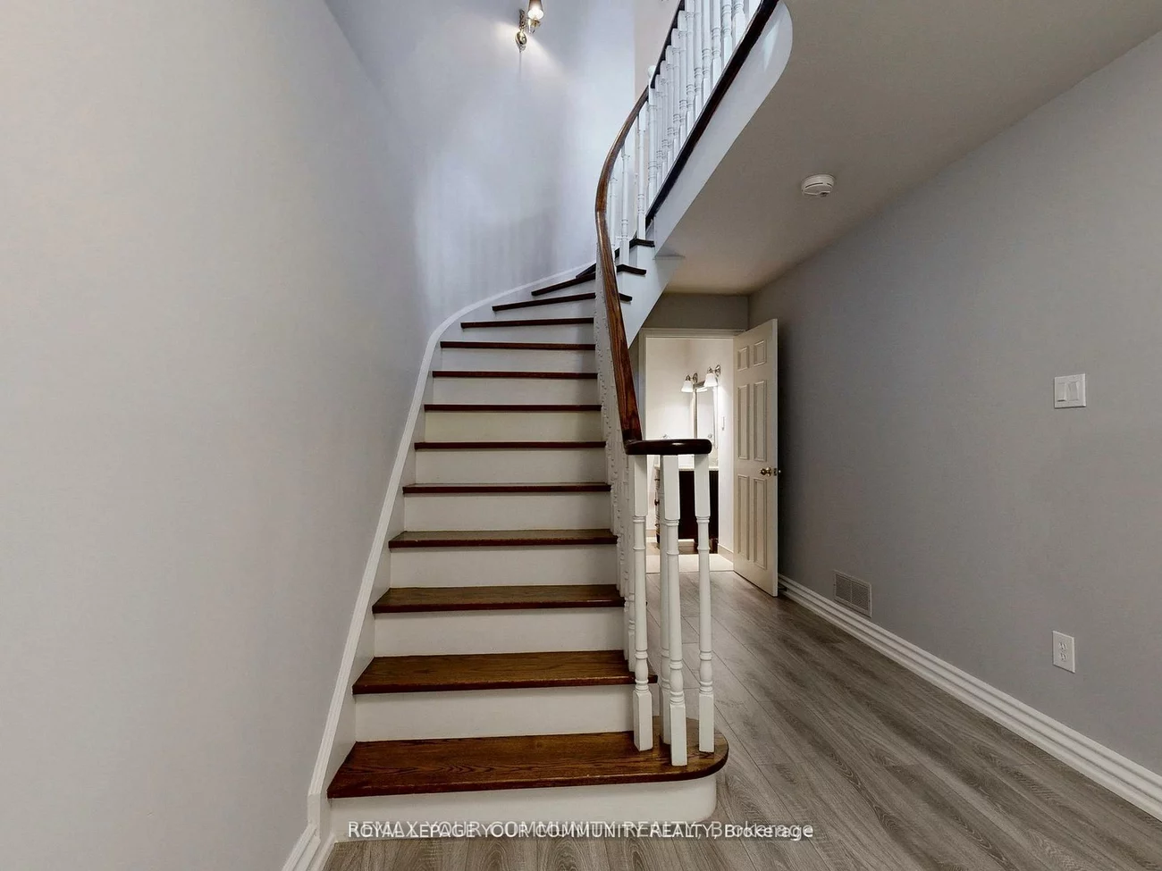 68, Regent, Mill Pond, Richmond Hill