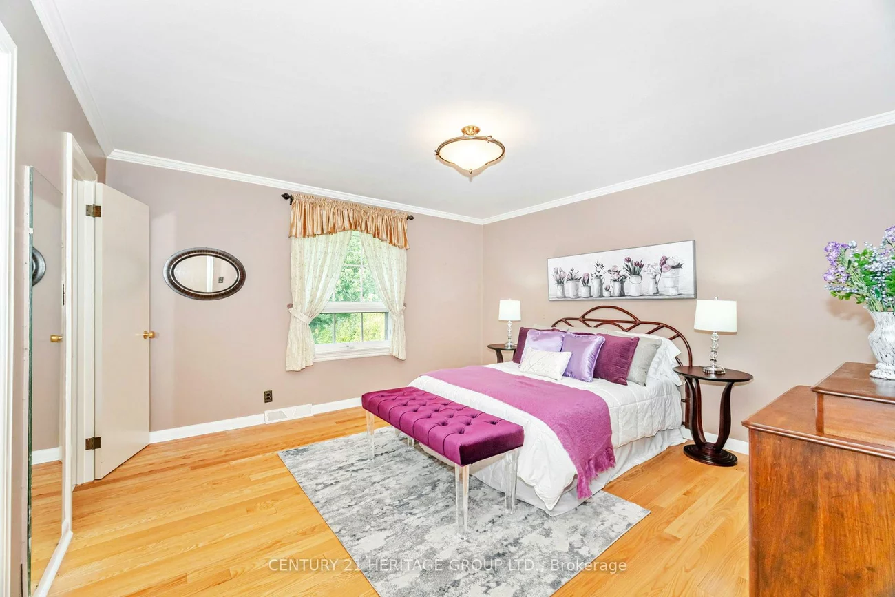 22, Poplar, Oak Ridges, Richmond Hill