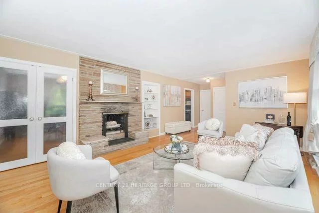 22, Poplar, Oak Ridges, Richmond Hill