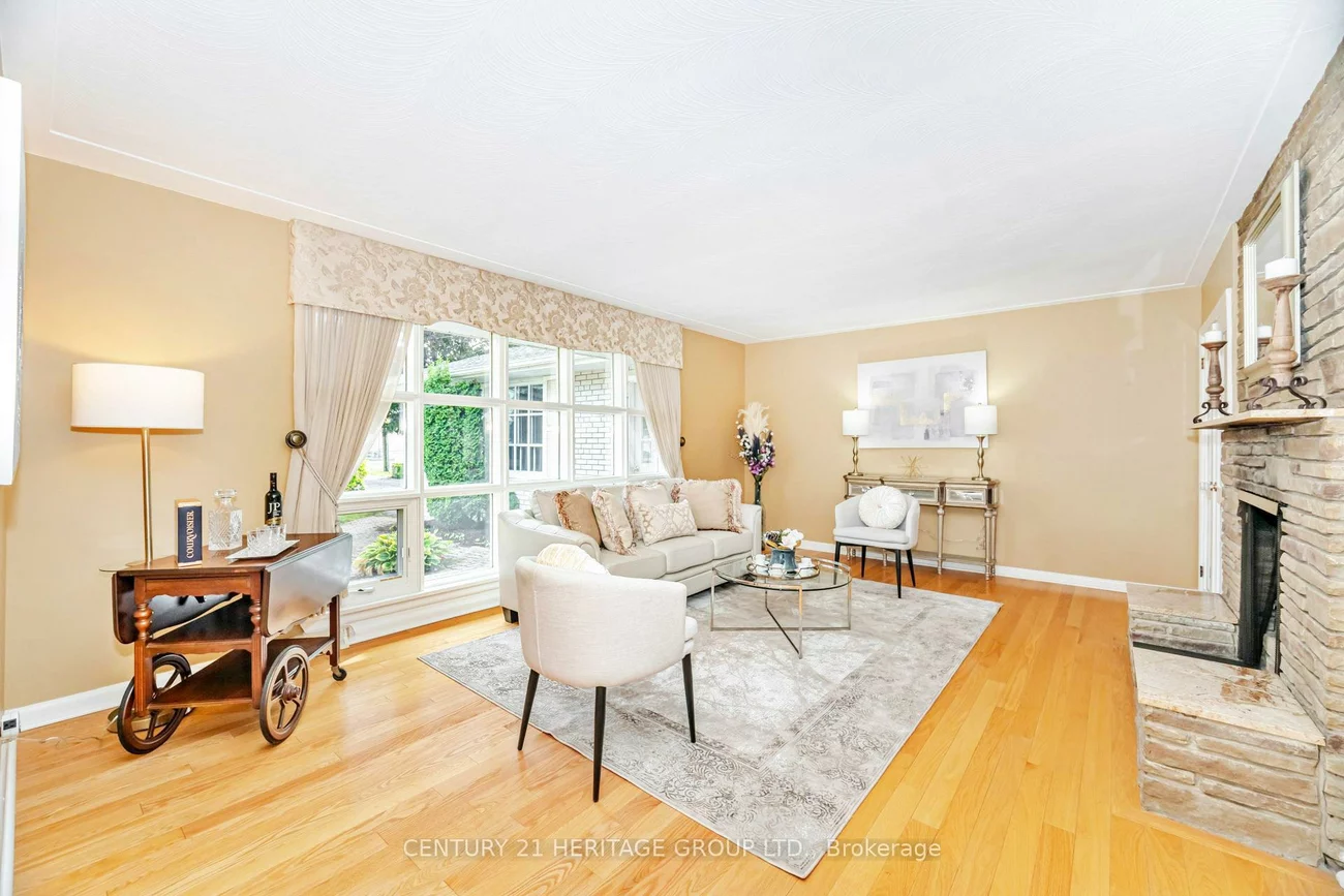 22, Poplar, Oak Ridges, Richmond Hill