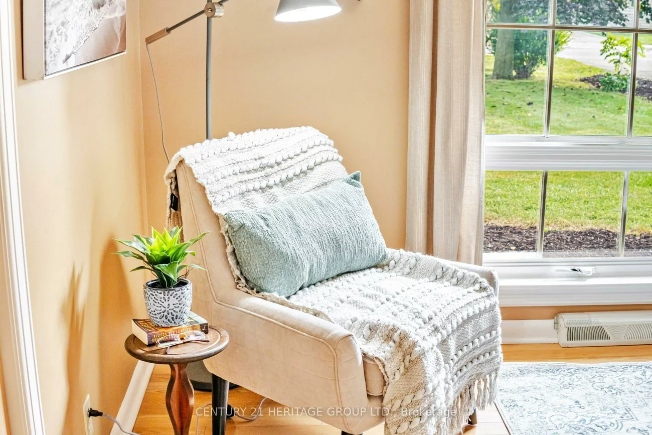 22, Poplar, Oak Ridges, Richmond Hill