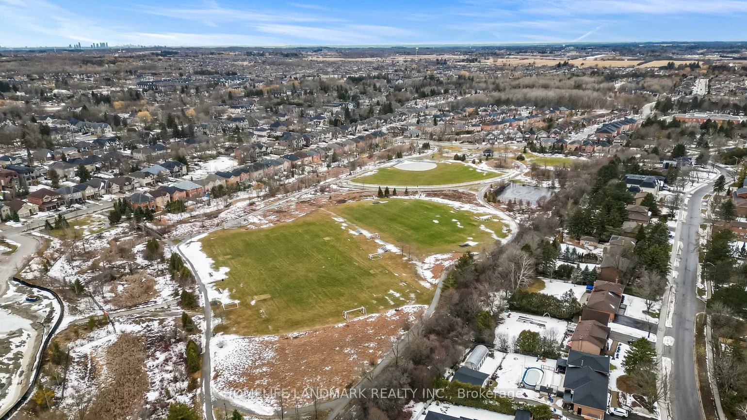 36, Cynthia, Oak Ridges, Richmond Hill