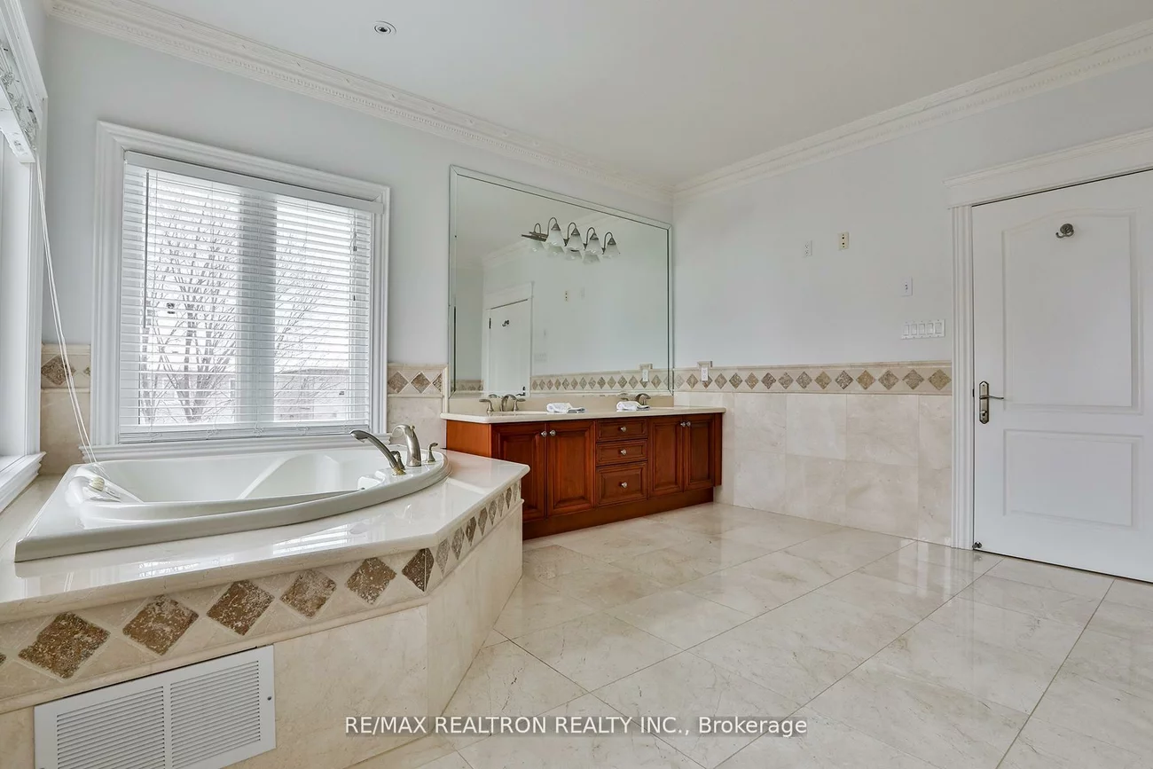177, Duncan, Langstaff, Richmond Hill