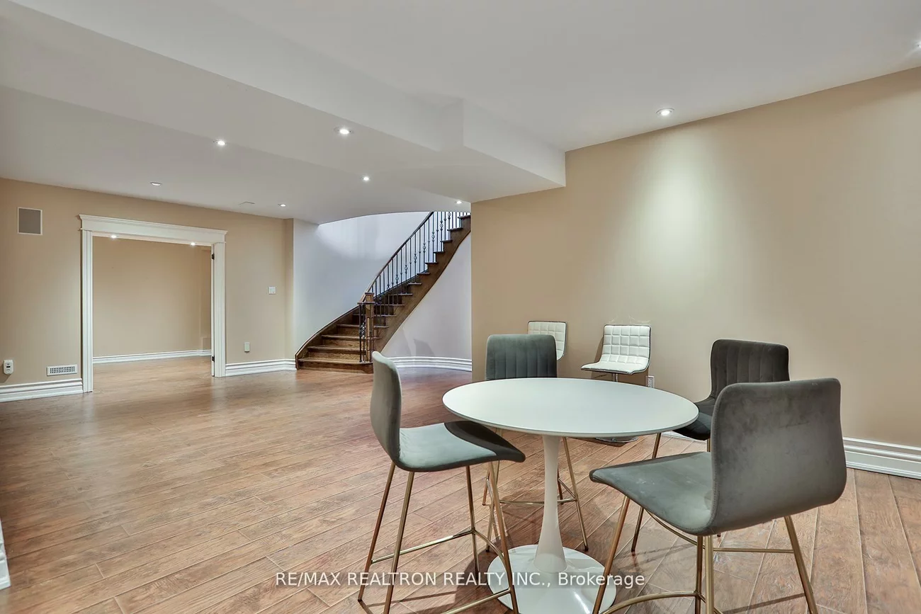 177, Duncan, Langstaff, Richmond Hill
