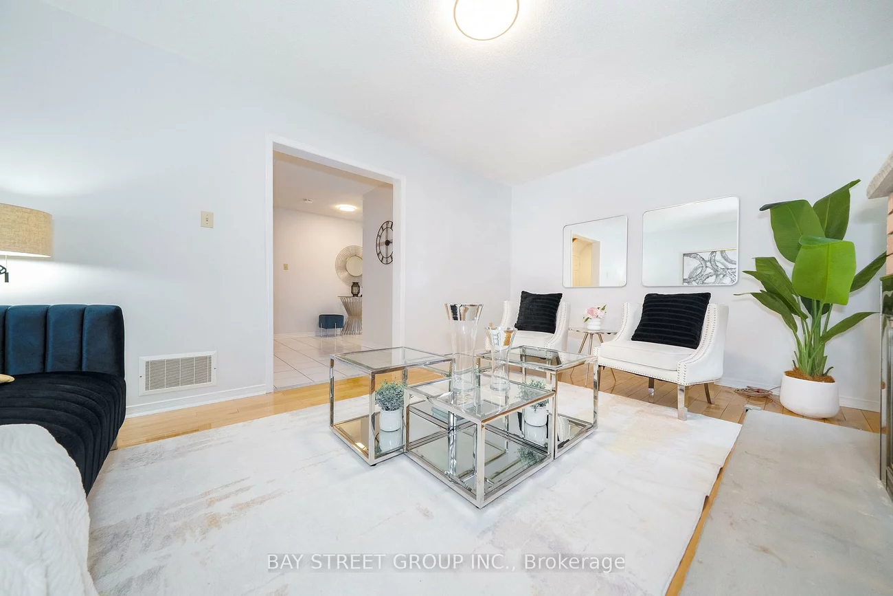 80, Summitcrest, Devonsleigh, Richmond Hill