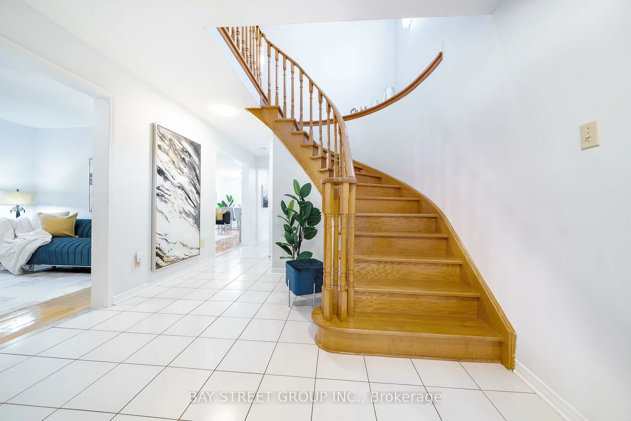 80, Summitcrest, Devonsleigh, Richmond Hill