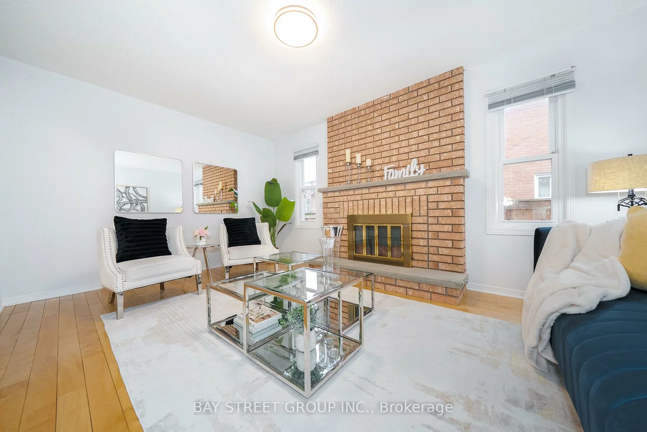 80, Summitcrest, Devonsleigh, Richmond Hill