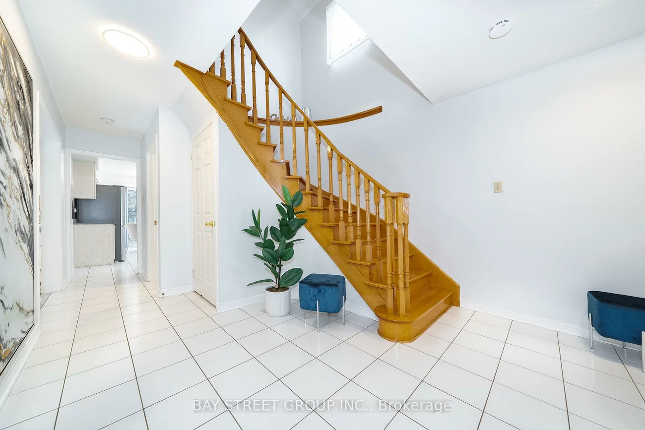 80, Summitcrest, Devonsleigh, Richmond Hill