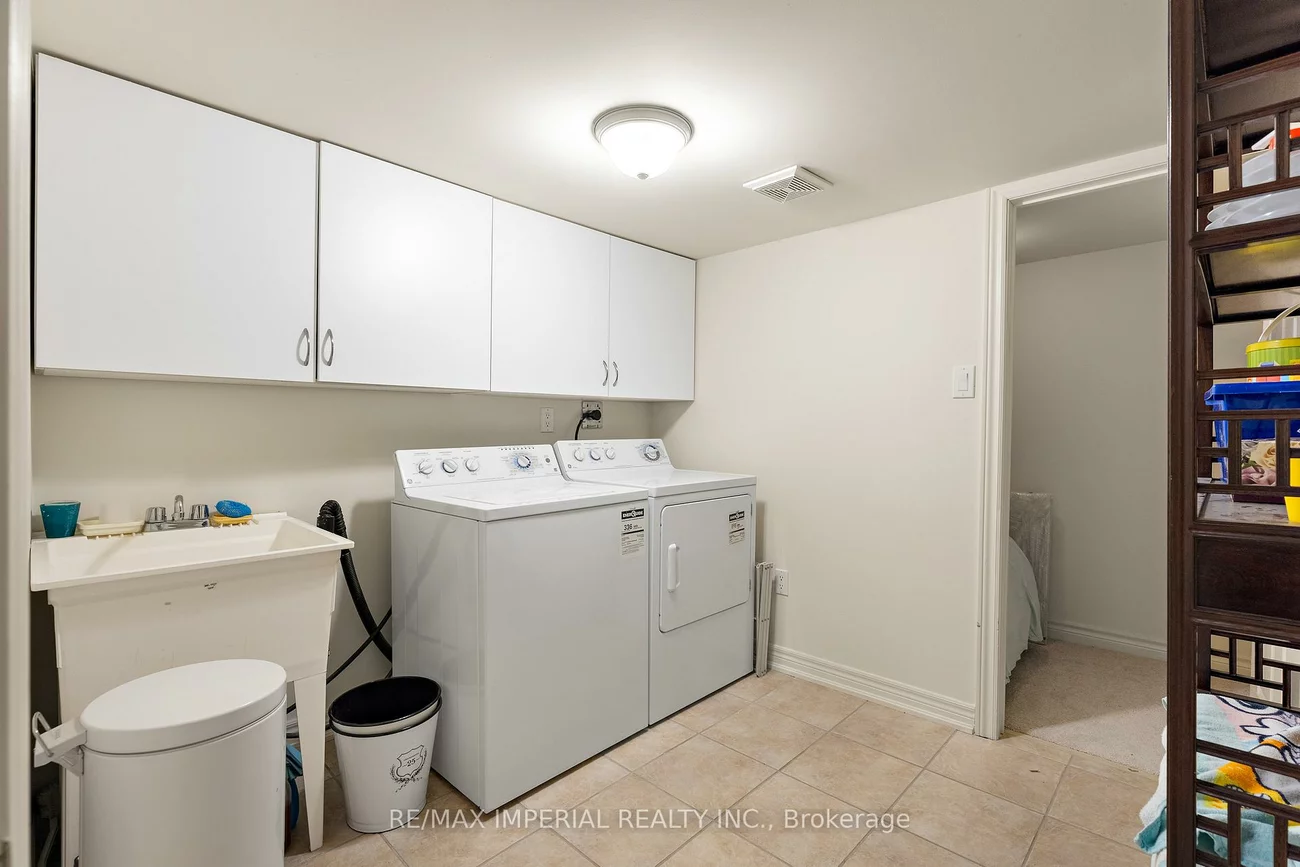 16, Carriage House, Jefferson, Richmond Hill