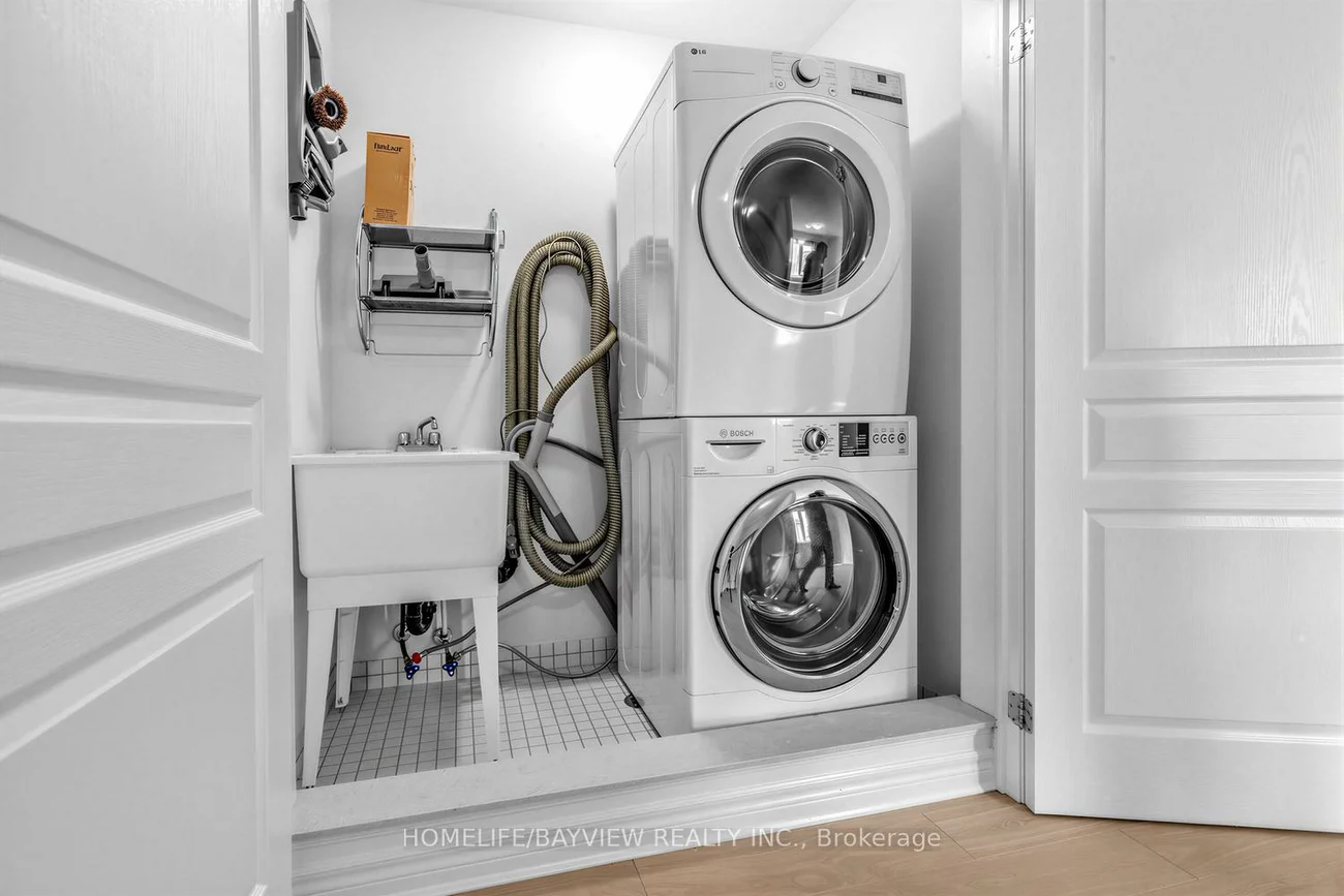 12, Winisk, Jefferson, Richmond Hill