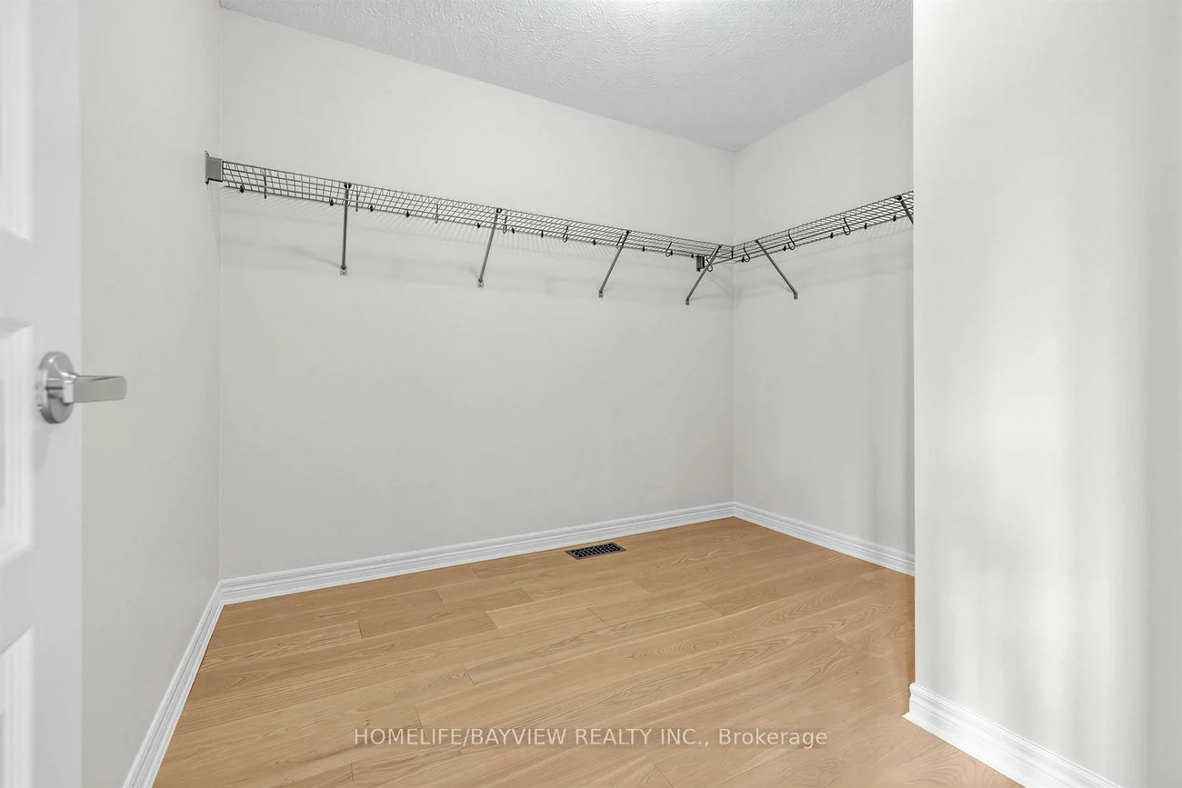 12, Winisk, Jefferson, Richmond Hill