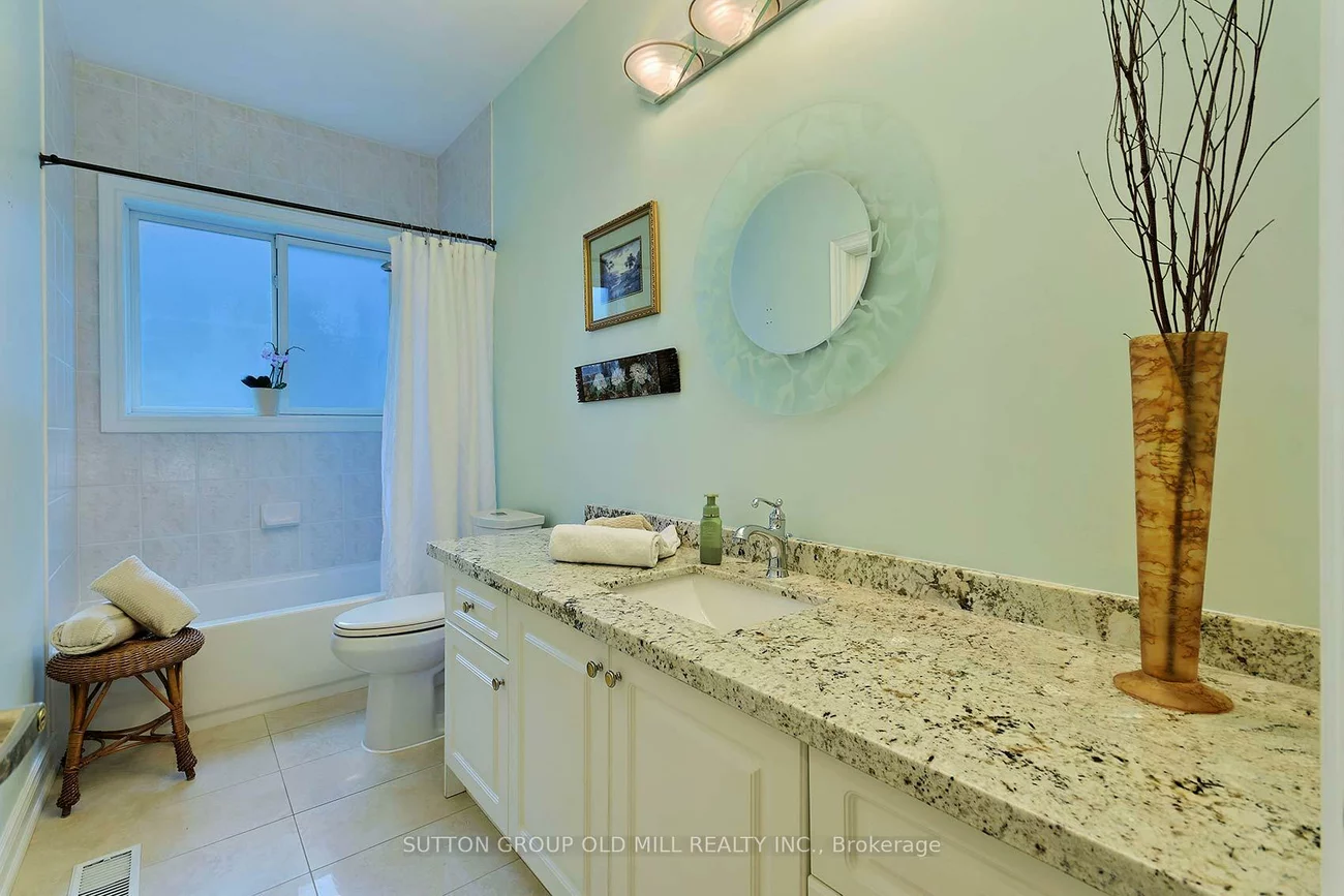 128, Carmela, Oak Ridges, Richmond Hill