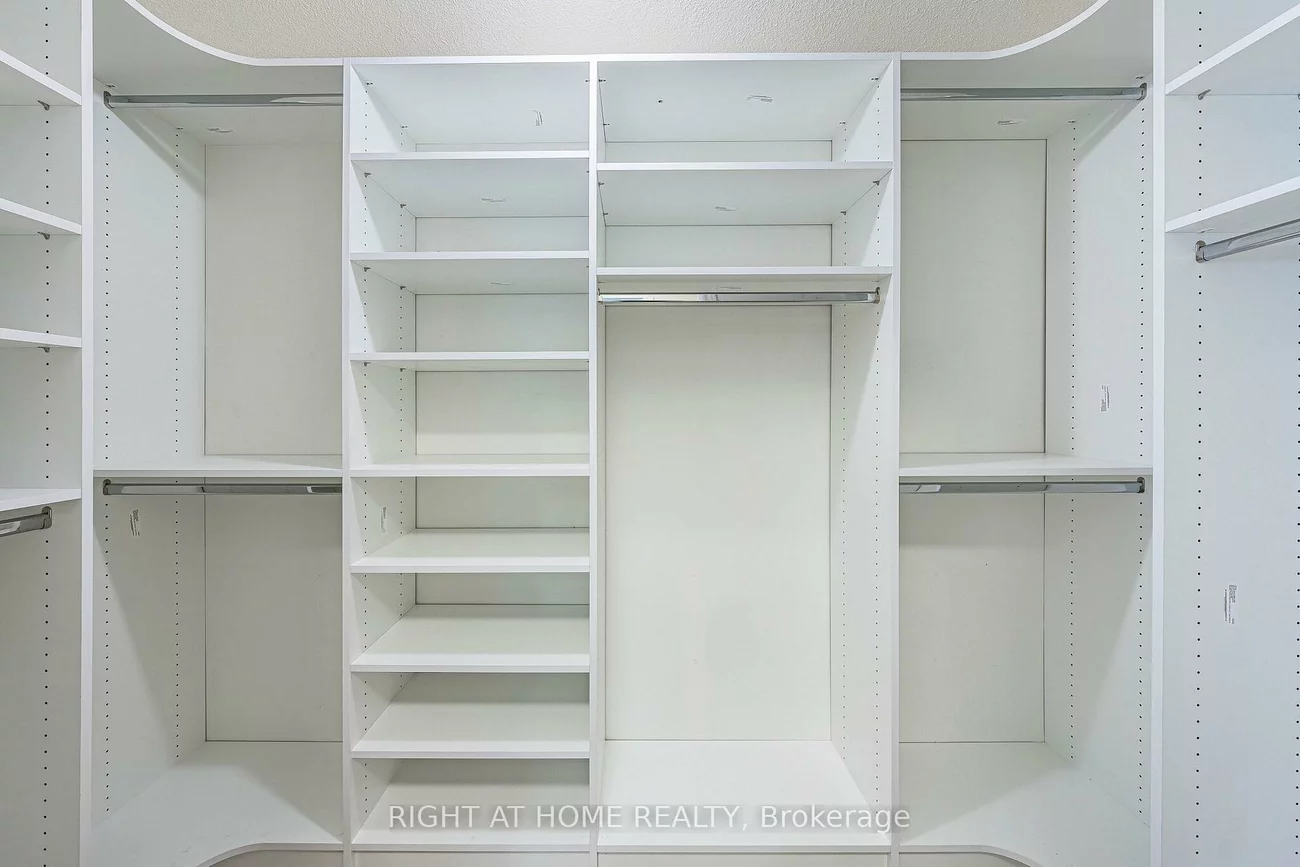 47, Kimono, Rouge Woods, Richmond Hill