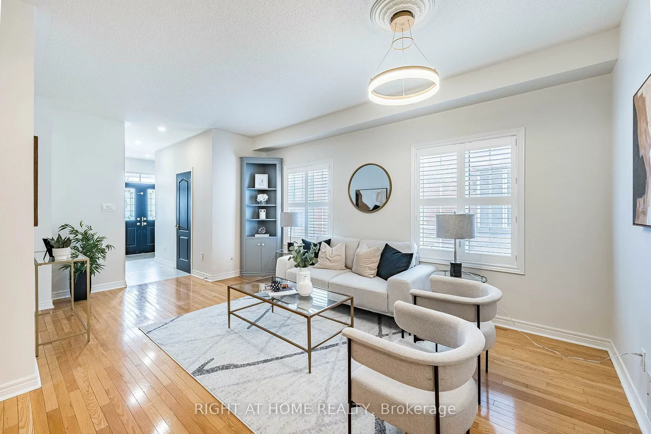 47, Kimono, Rouge Woods, Richmond Hill