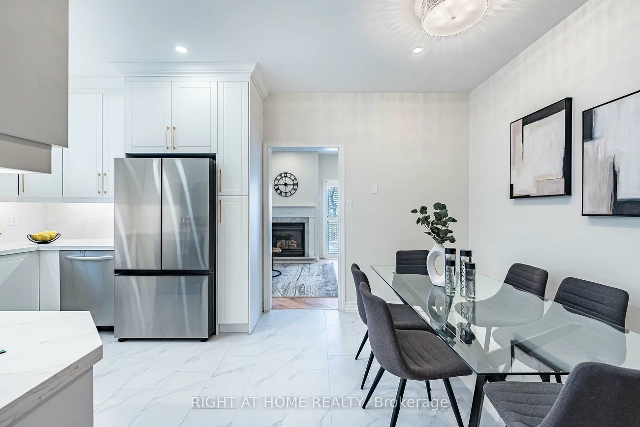 47, Kimono, Rouge Woods, Richmond Hill