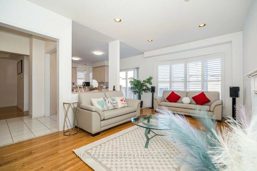 28, Fortune, Rouge Woods, Richmond Hill