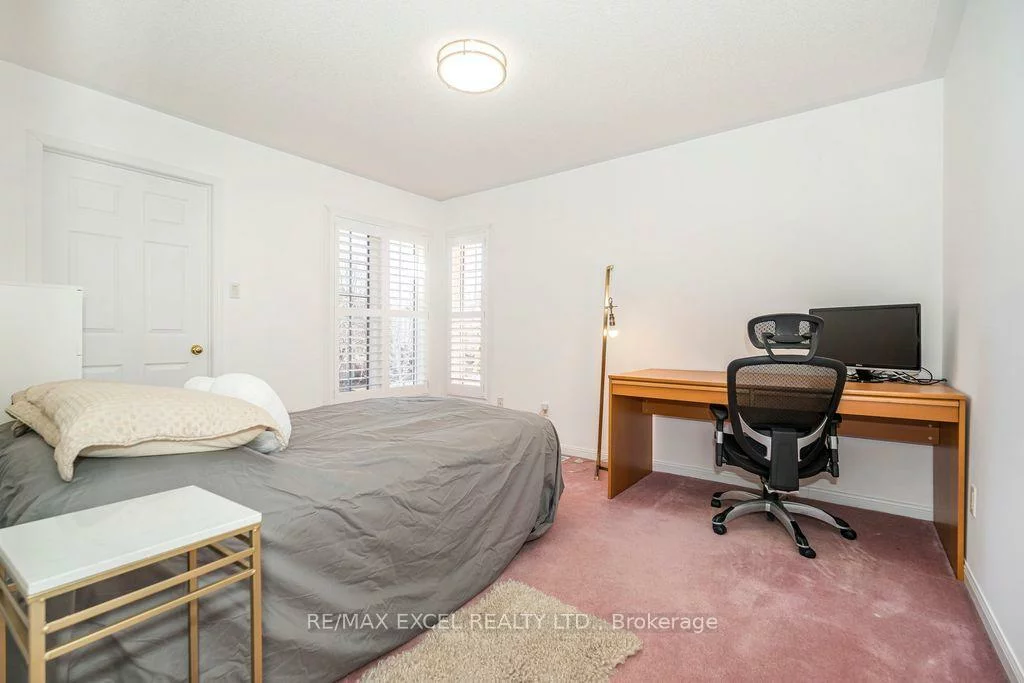 28, Fortune, Rouge Woods, Richmond Hill