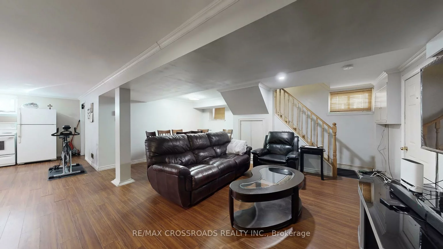 234, Sussex, Harding, Richmond Hill