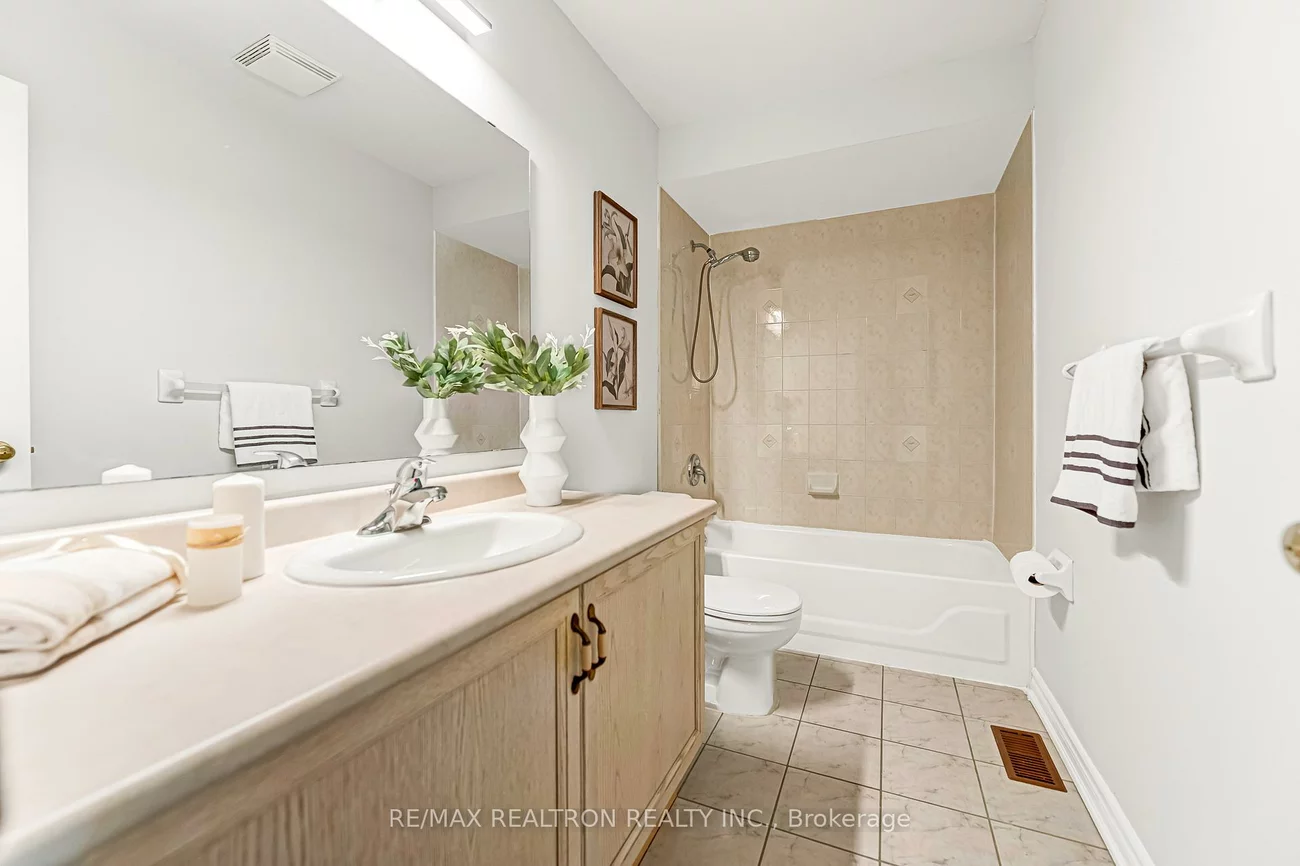 27, Copperstone, Rouge Woods, Richmond Hill