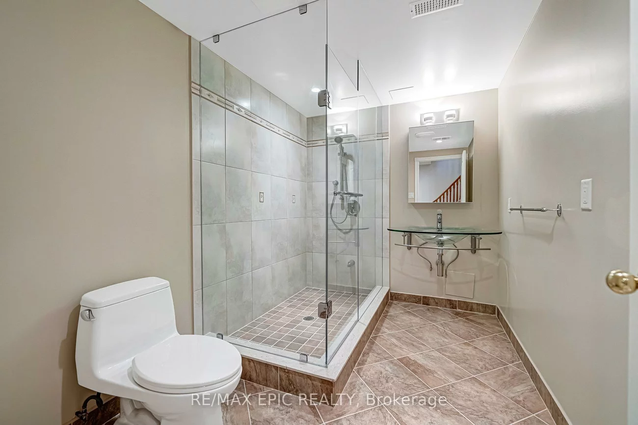 11, Palace, Doncrest, Richmond Hill