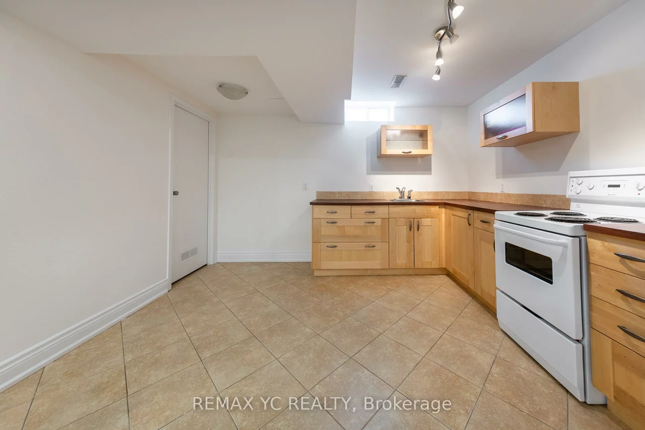 299, Bantry, Langstaff, Richmond Hill