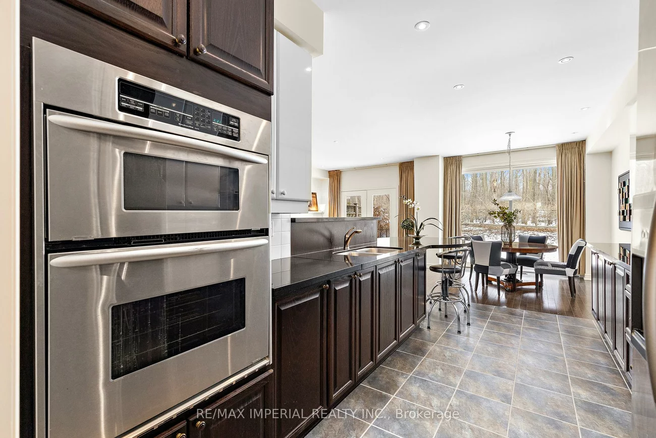 16, Carriage House, Jefferson, Richmond Hill