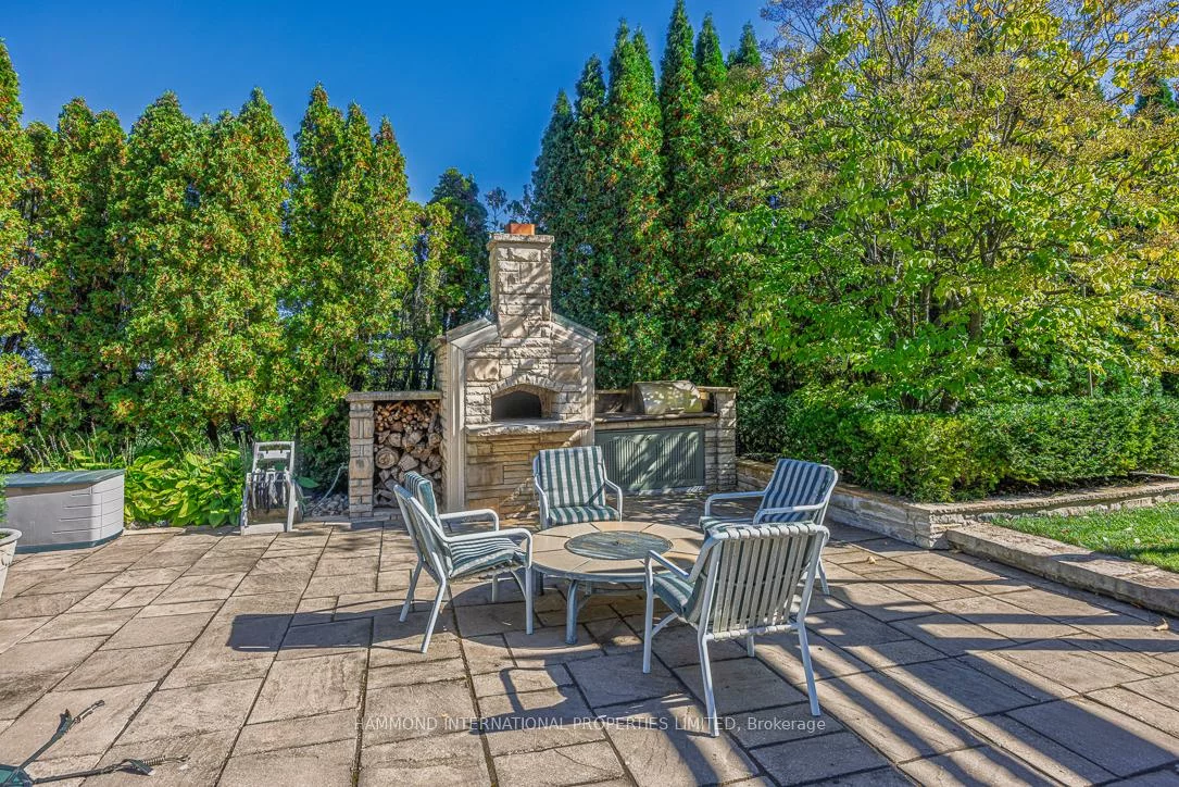 48, Old Park, Bayview Hill, Richmond Hill